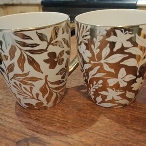 2 Pc Gold Metallic Mug Set